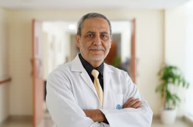 dr samih Tarabichi at the clinic